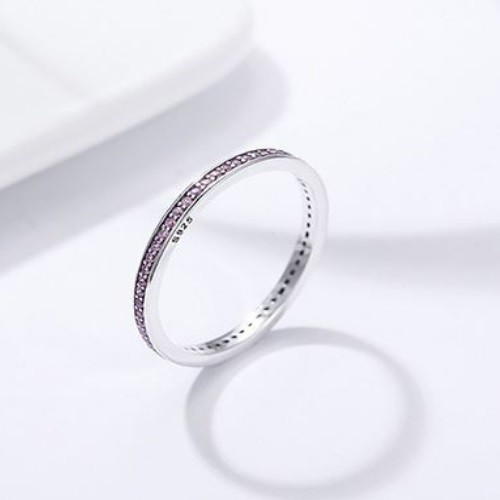 Strieborný prsteň s kryštálmi, fialový, veľkosť 6
