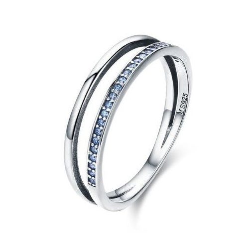 Strieborný prsteň s kryštálmi, modrý, veľkosť 8