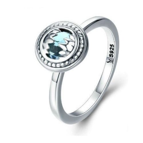 Strieborný prsteň s modrým kryštálom, veľkosť 7